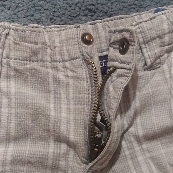 Boy's grey formal shorts - Picture 5 of 5